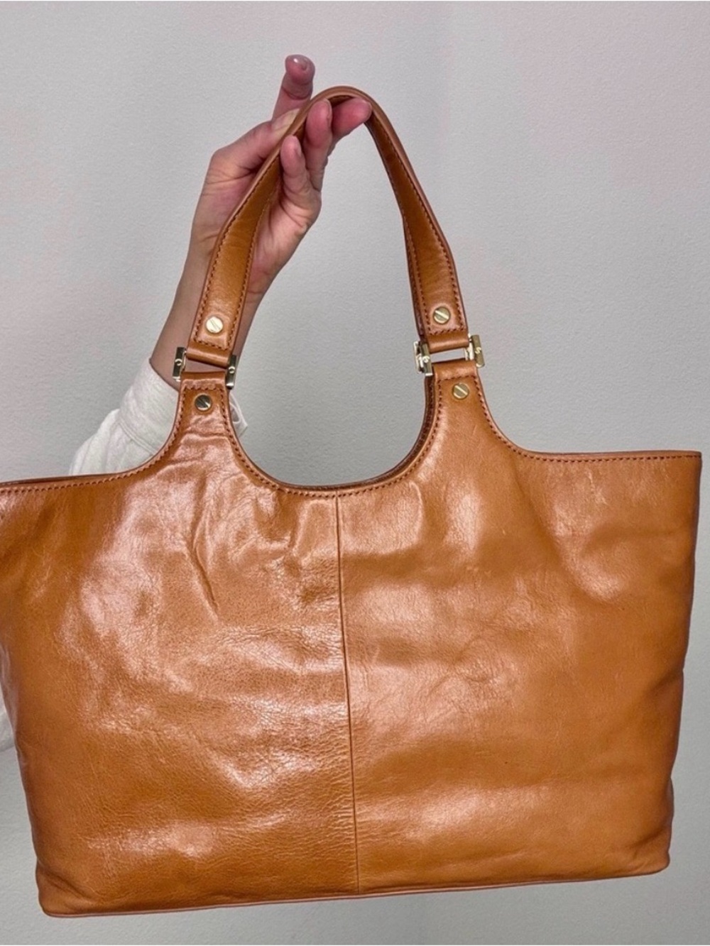 Tory Burch Bombe Tote Tan with dust bag - Picture 3 of 10